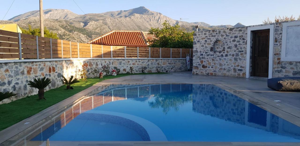 Double Bee Villa With Private Pool Agios Konstantinos  Exteriér fotografie